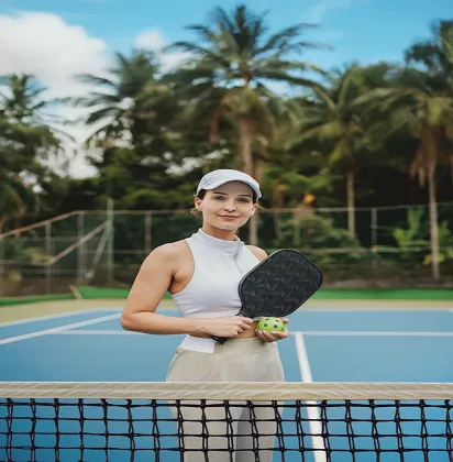 Indiabulls Estate & Club Amenities - Tennis Court
